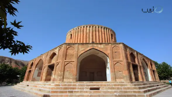 کاخ خورشید یا کلات نادری افشاریه